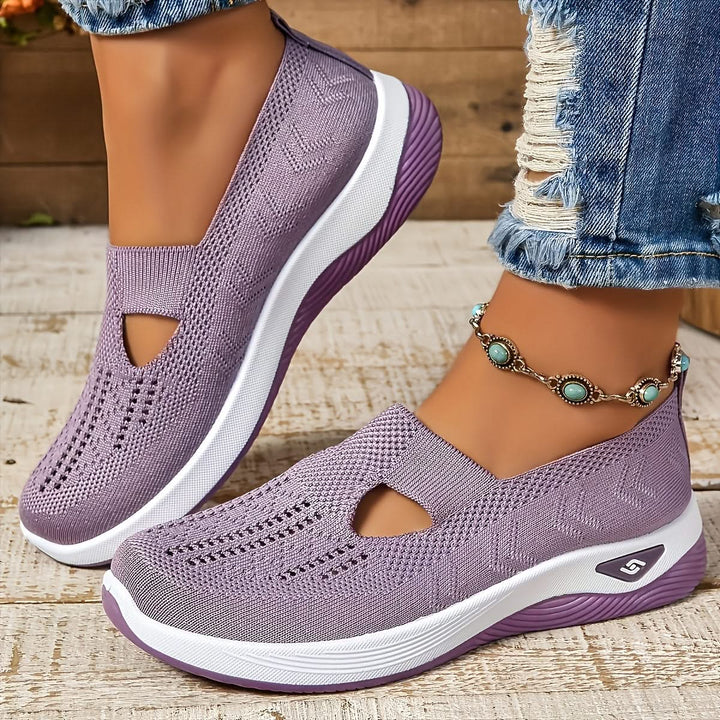 Elara Comfort Sneaker