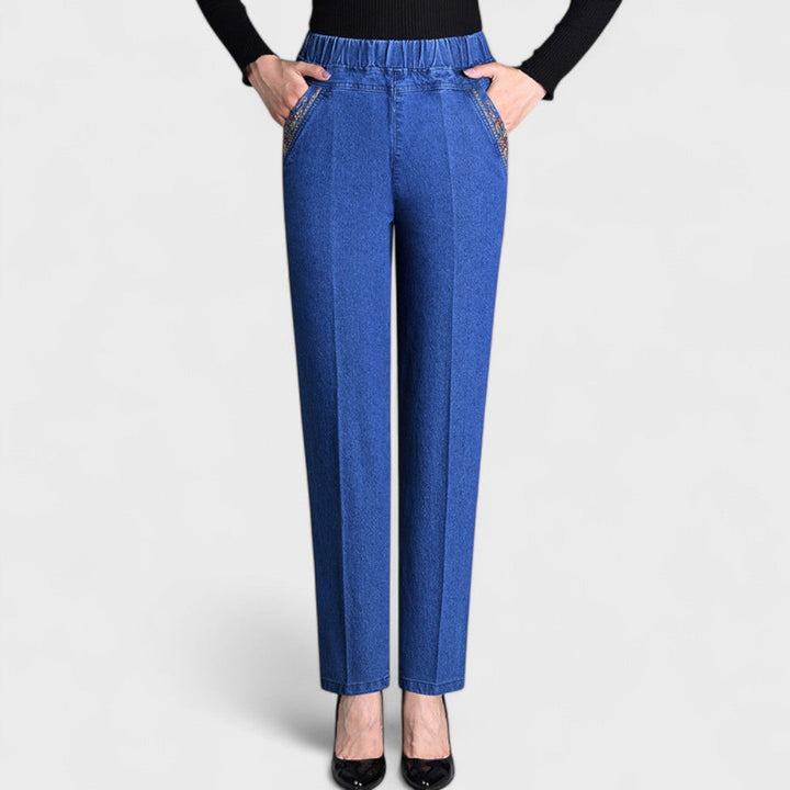 Nerisa Jeans with Side Pockets and Elastic Waist