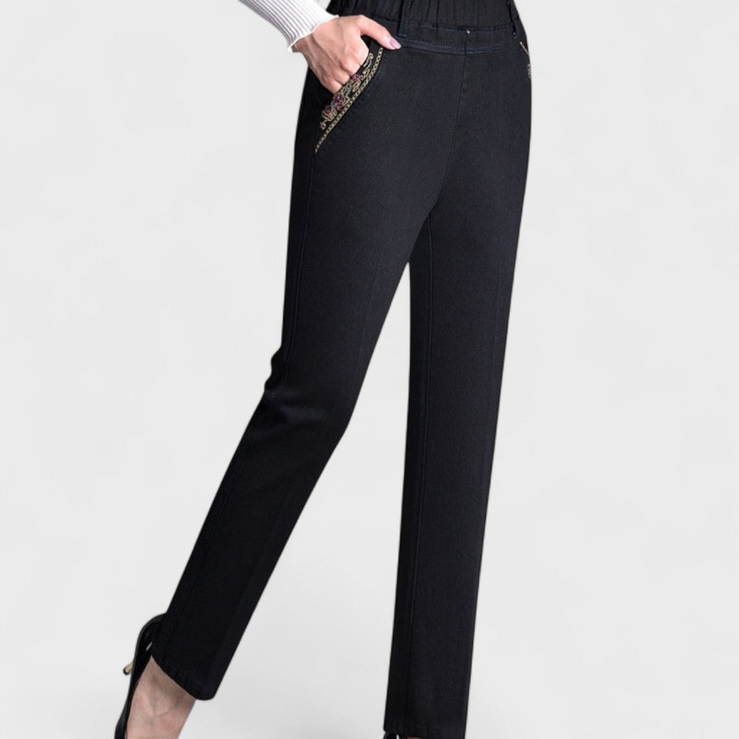 Nerisa Jeans with Side Pockets and Elastic Waist